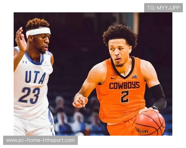 成都蓉城亚历斯祖抢断后横传，节奏立刻提速